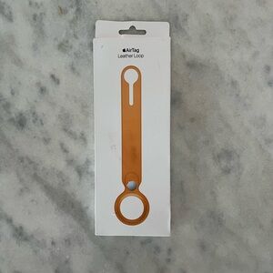Apple AirTag Leather Loop in Bright Orange